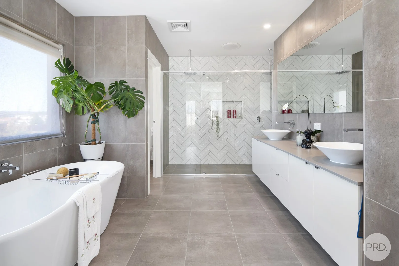 Additional image 9 of 3 Cinnamon Drive, Lake Gardens VIC 3355