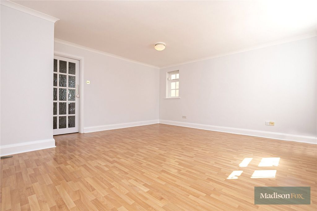 Additional image 5 of 3 bed detached house for saleAlderton Rise, Loughton, Essex IG10