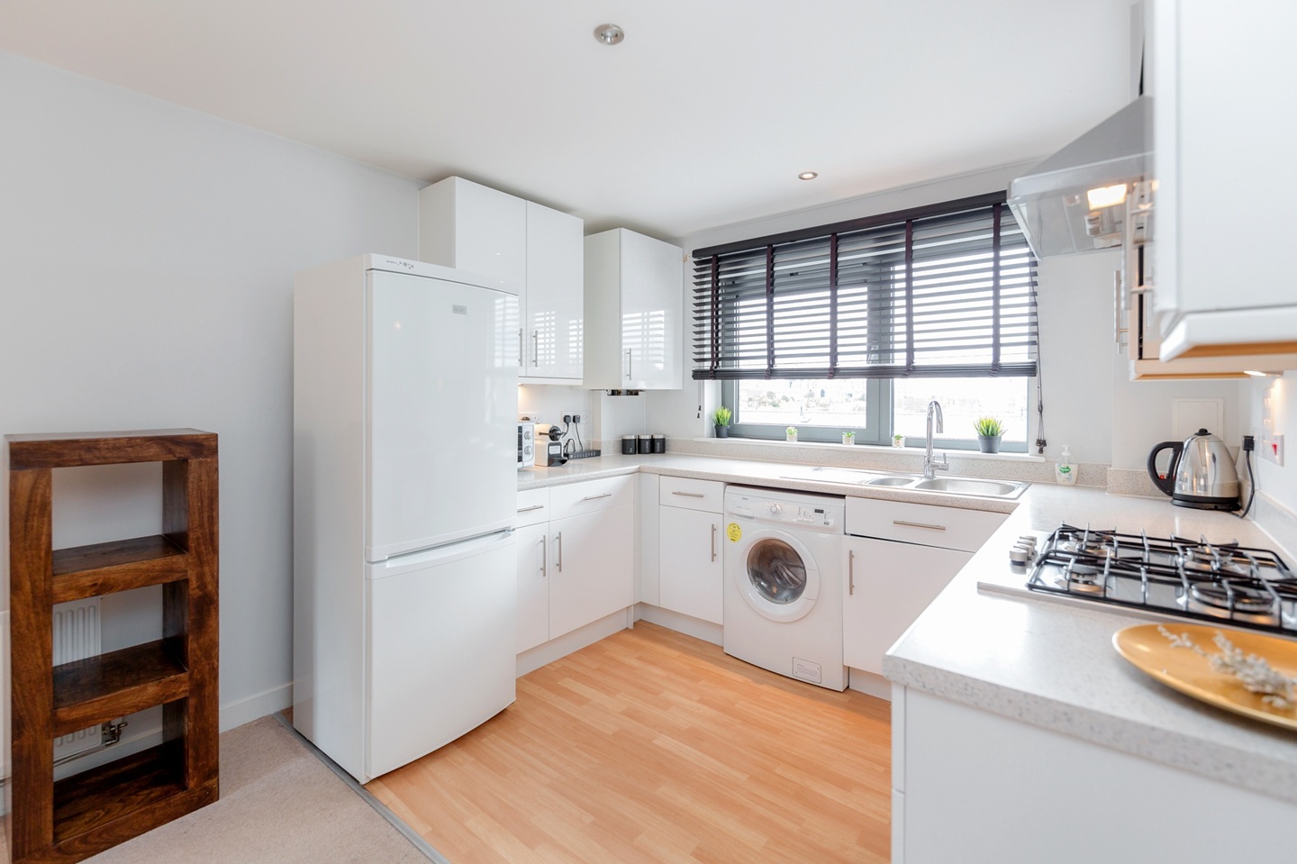 Additional image 4 of Studio Flat, Fulham, SW6, N1 7GU