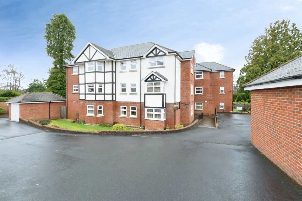 Additional image 5 of 2 bed flat for saleDewlands Way, Verwood BH31