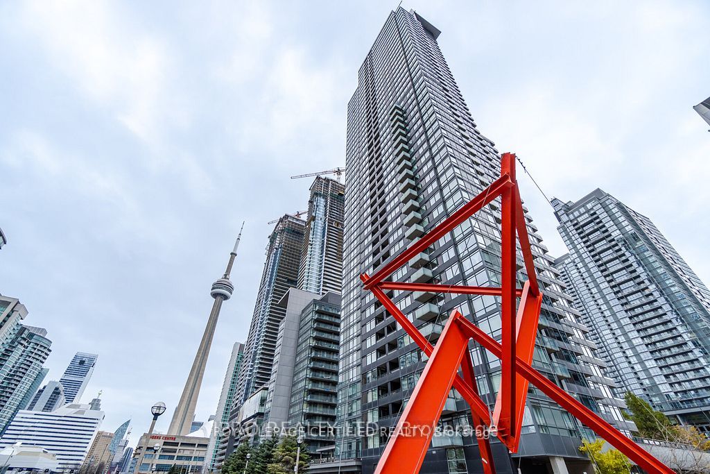 Primary image of 1015-25 Telegram Mews, Toronto, ON, M5V 3Z1