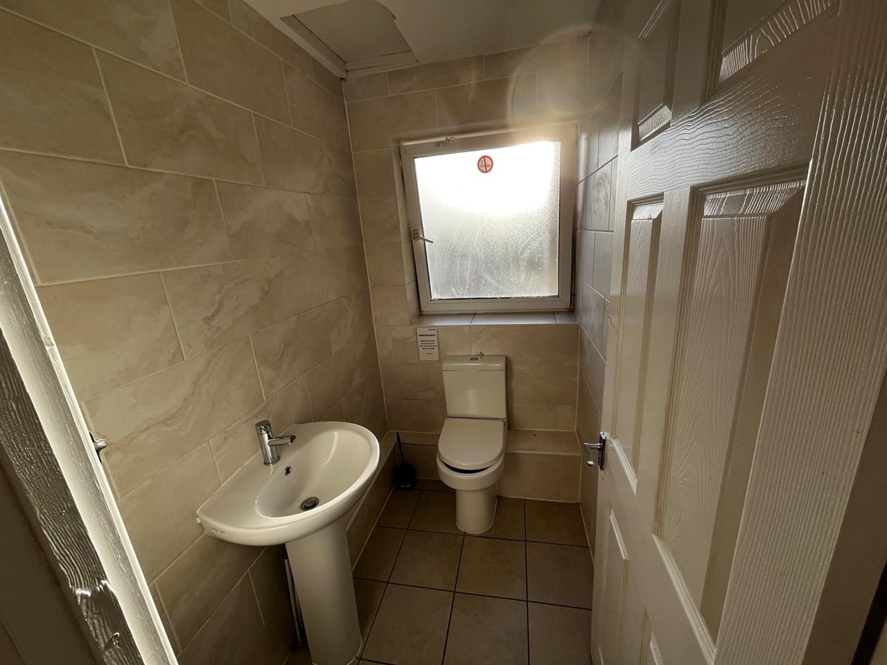 Additional image 8 of Room in a Shared Flat, Bury New Road, M7, N1 7GU
