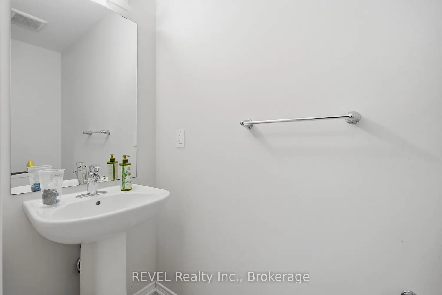 Additional image 3 of 67 Esther Crescent