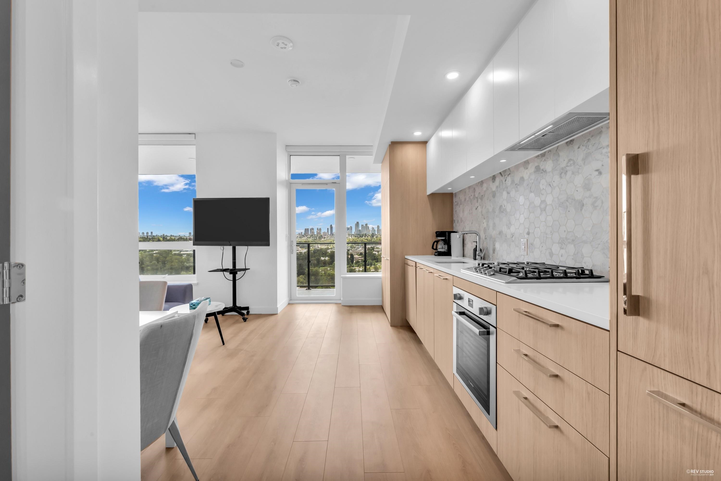 1803-2425 Alpha Avenue, Burnaby, BC, V5C 0N6