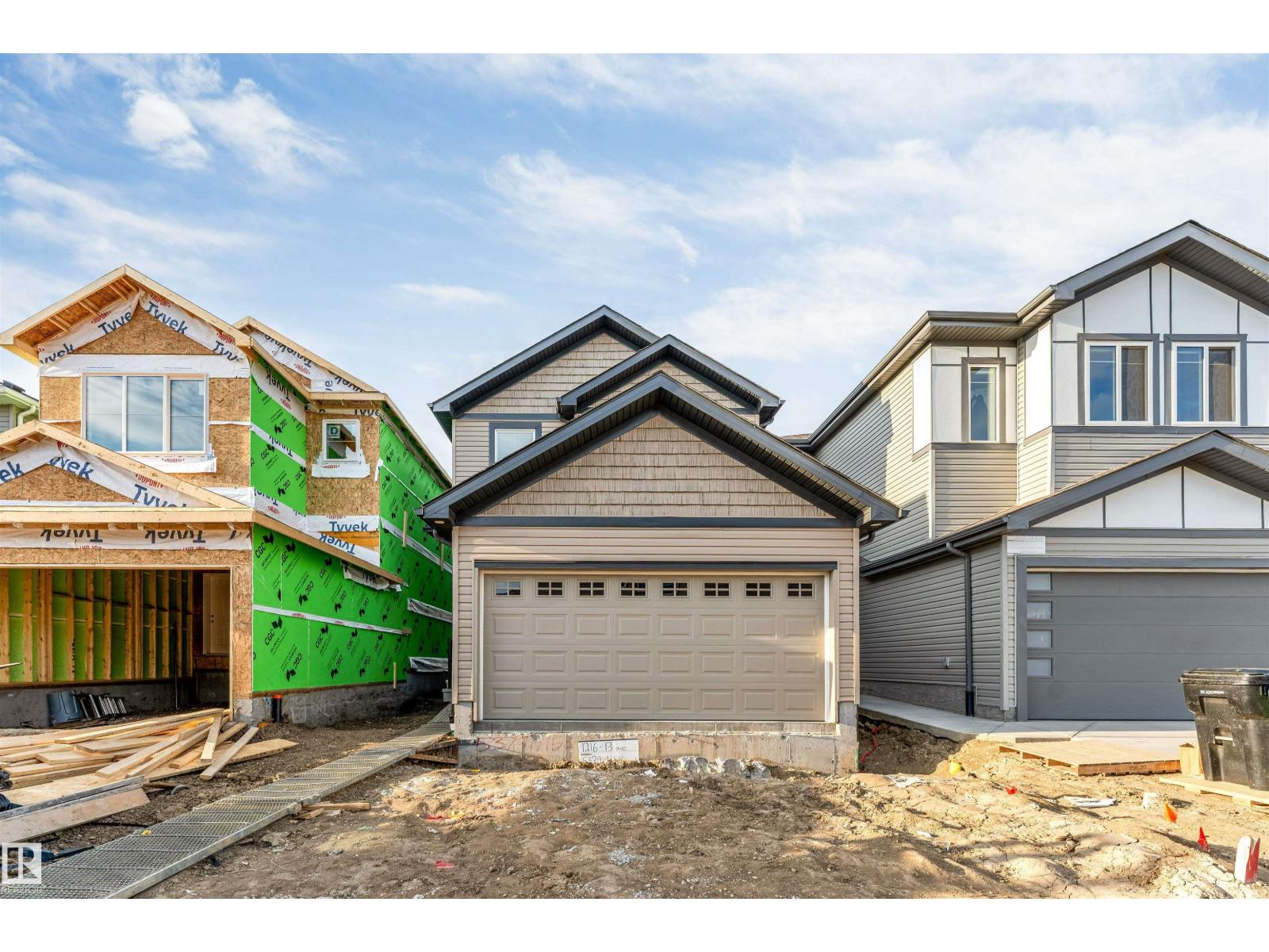 Additional image 3 of 1216 13 Avenue NW, Edmonton, AB, T6T2W2