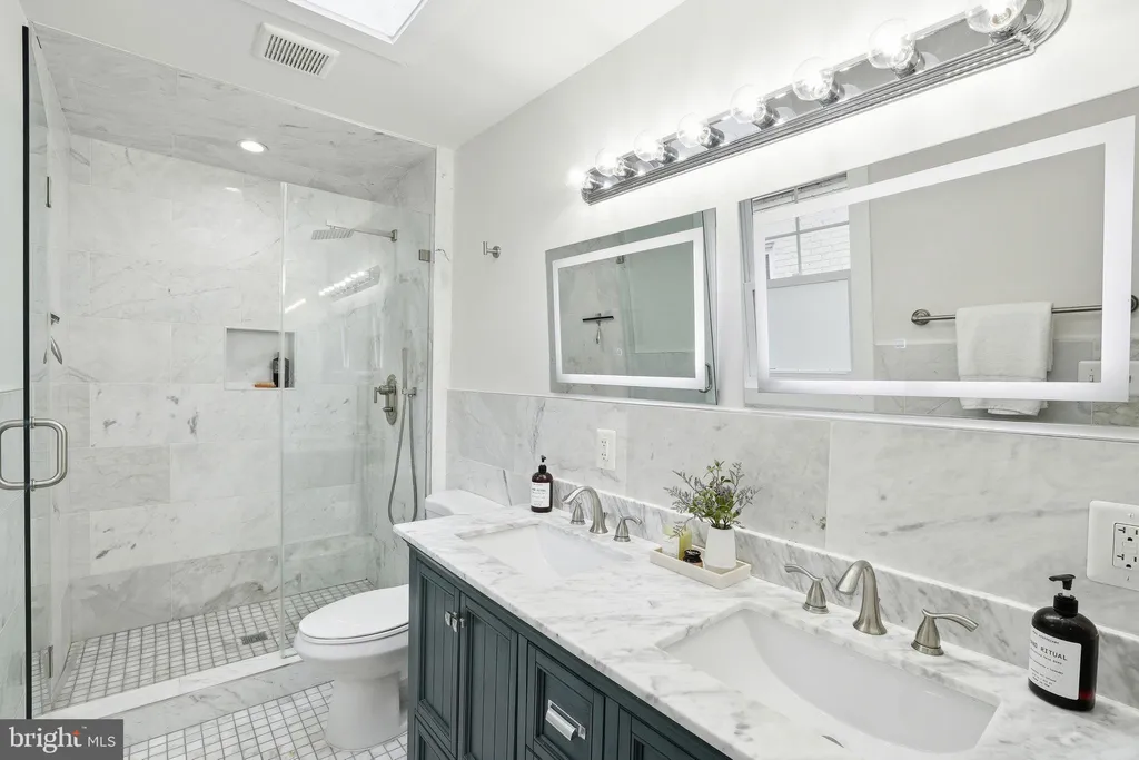 Additional image 21 of 1604 D Street SE, Washington, DC 20003