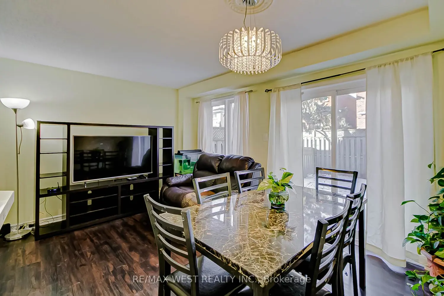 Additional image 10 of 6400 Lawrence Avenue 12