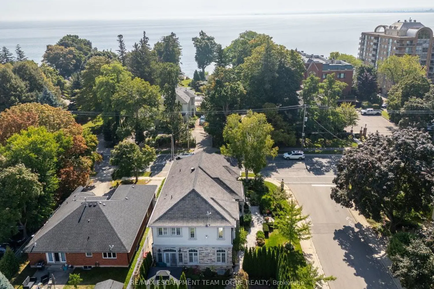 Additional image 19 of 2229 Lakeshore Road