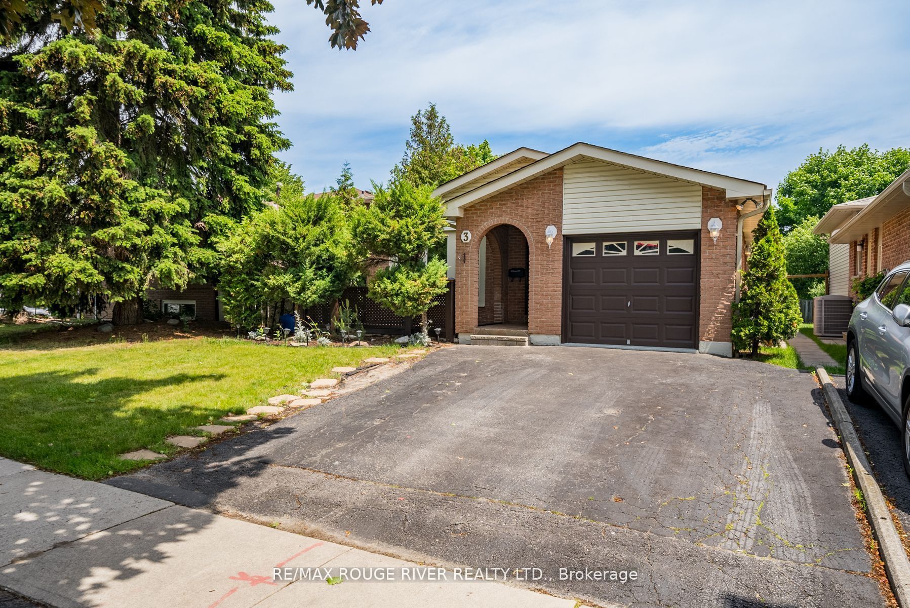 Additional image 4 of 3 Swanston Crescent, Ajax, ON, L1S 3J5