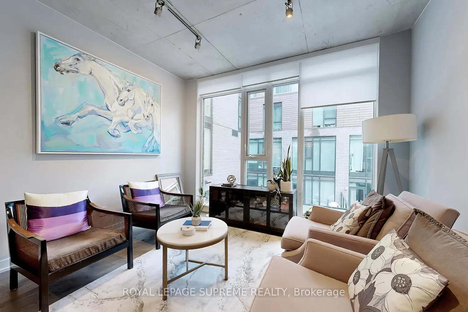 Additional image 6 of 1246 Dundas Street