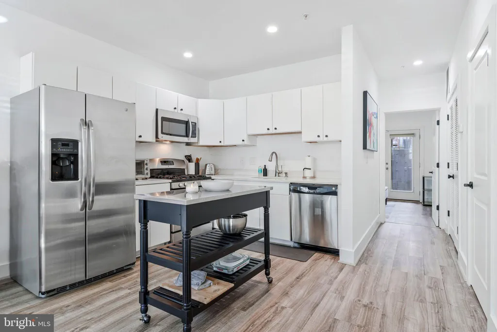 Additional image 10 of 1915 6th Street NW Unit B, Washington, DC 20001