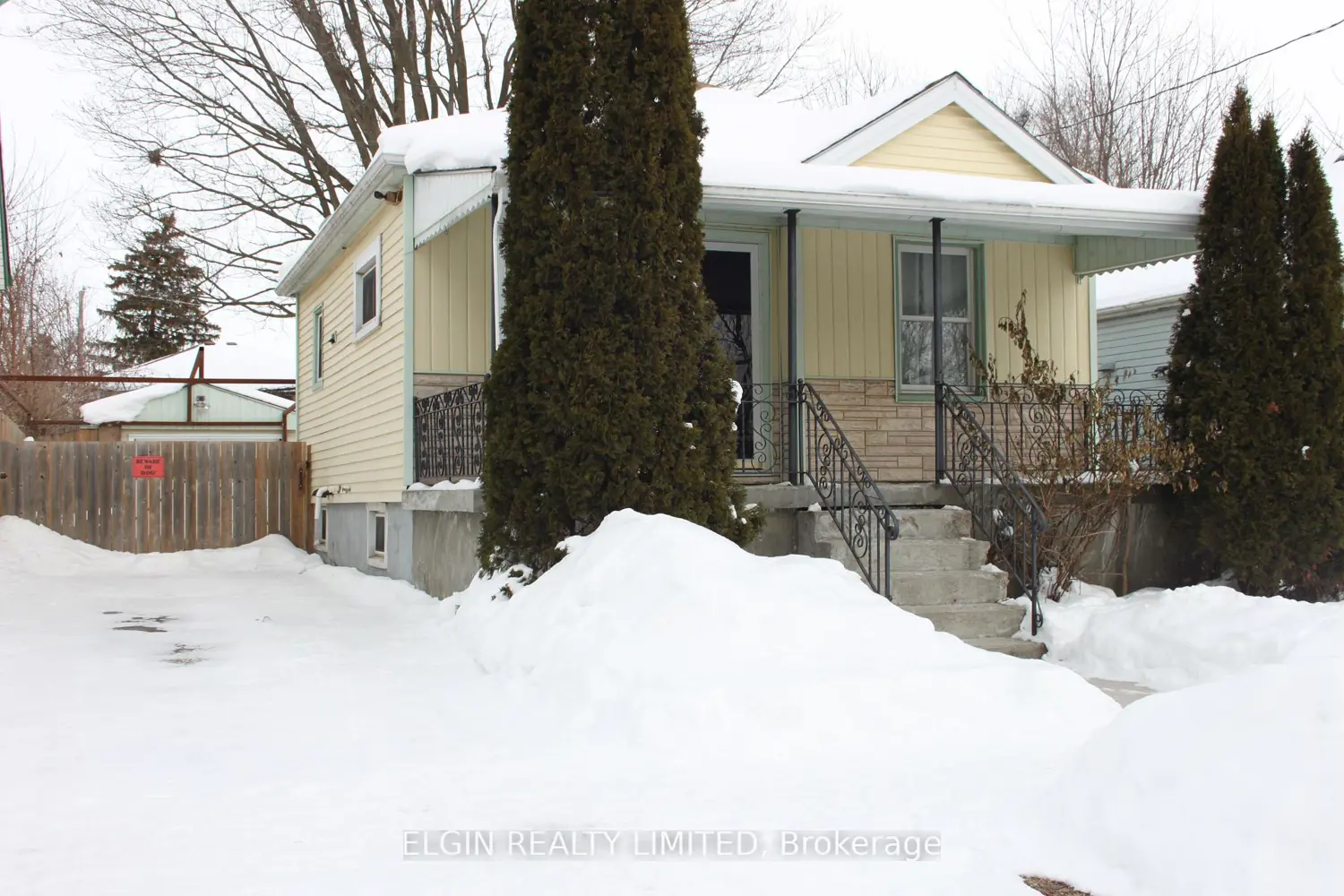 Primary image of 1626 Churchill Avenue