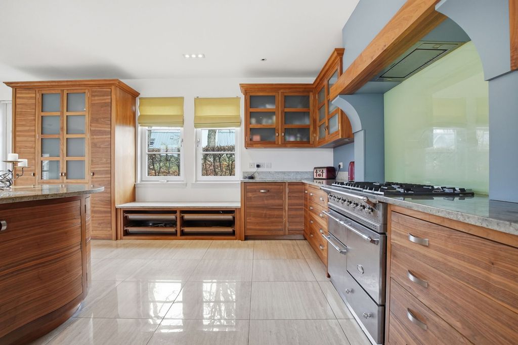 Additional image 8 of 5 bed detached house for saleAutumn House, Glen Road, Dunblane FK15