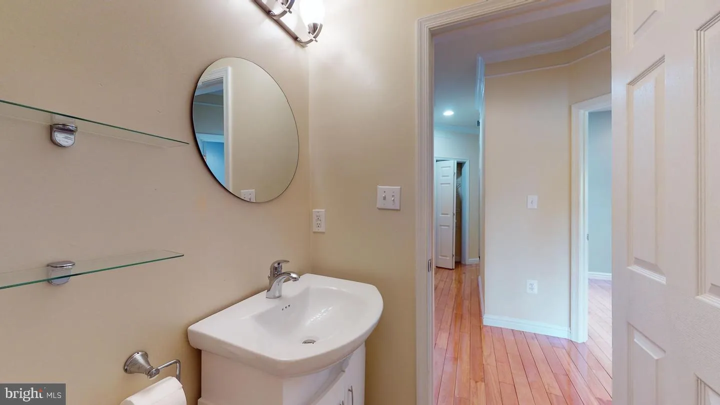 Additional image 58 of 615 16th Street NE, Washington, DC 20002