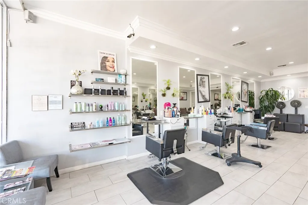 Additional image 4 of 528 E First St Unit A, Tustin, CA 92780