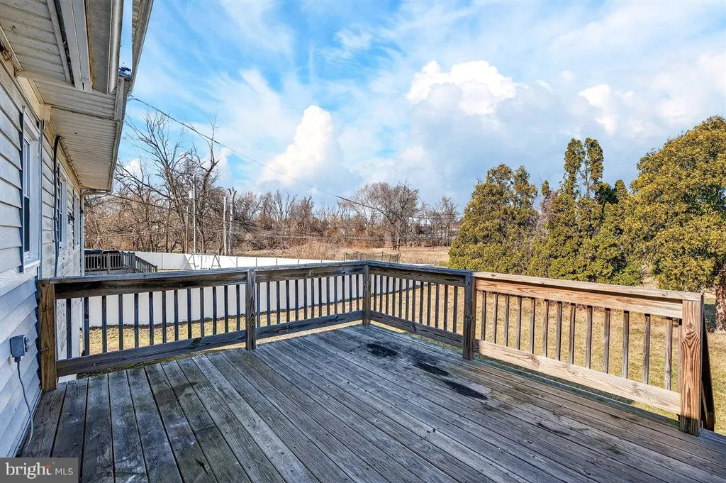 Additional image 29 of 76 Springlake Dr, Newark, DE 19711