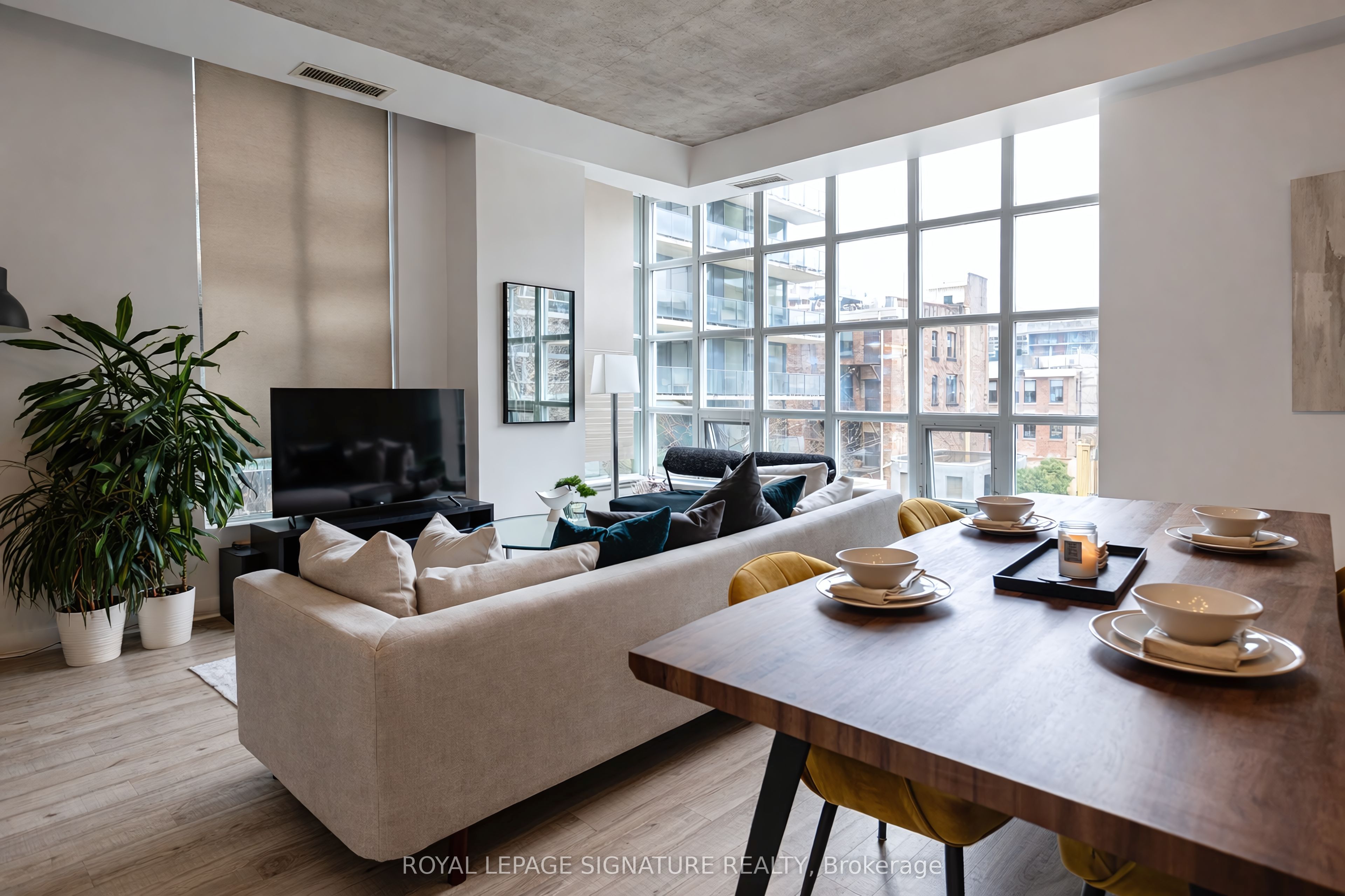 Additional image 2 of 305-23 Brant Street, Toronto, ON, M5V 2L5