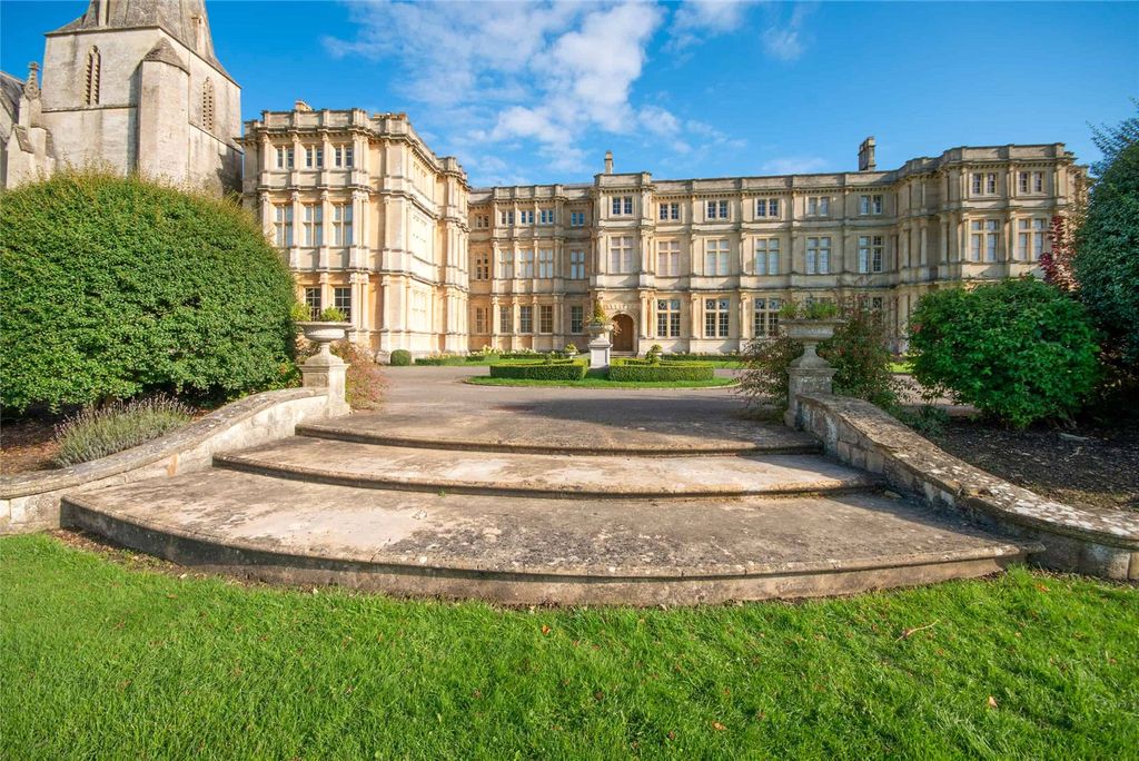3 bed flat for saleSherborne, Cheltenham, Gloucestershire GL54 photo 2