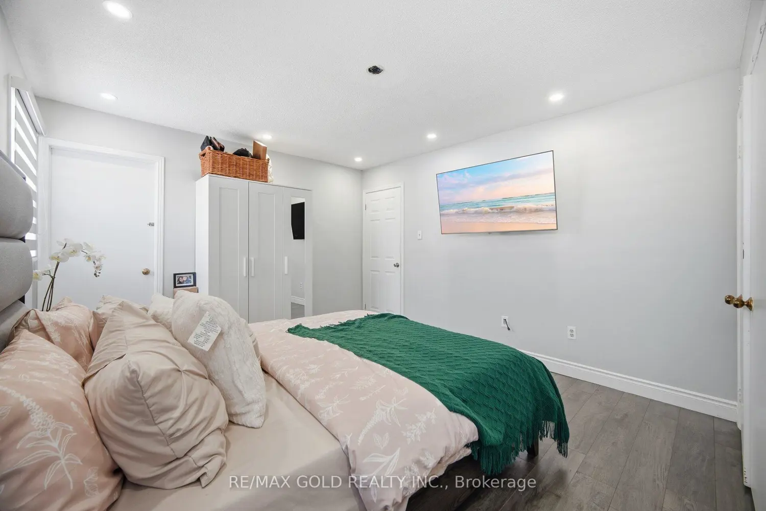 Additional image 14 of 6 New London Court