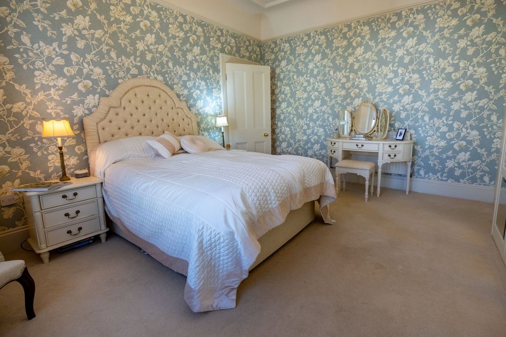 Additional image 23 of 2 bed flat for saleMostyn Avenue, West Kirby CH48