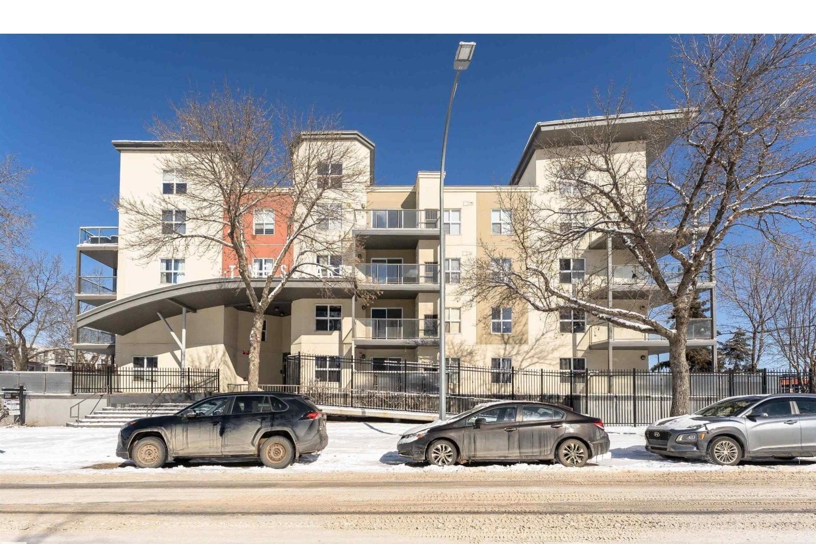 Additional image 7 of 107-10118 106 Avenue NW, Edmonton, AB, T5H0B8