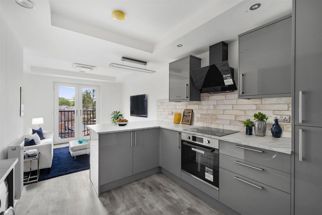 Additional image 23 of 27 bed block of flats for saleBindloss Avenue, Eccles, Manchester M30