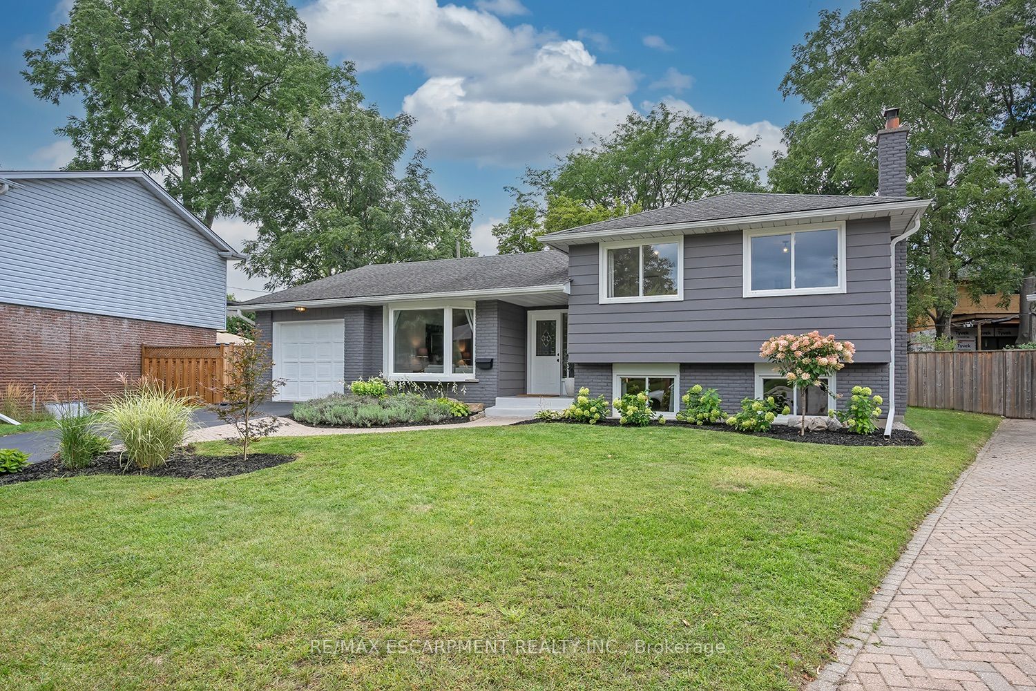 Additional image 2 of 406 Oakwood Drive, Burlington, ON, L7N 1X2