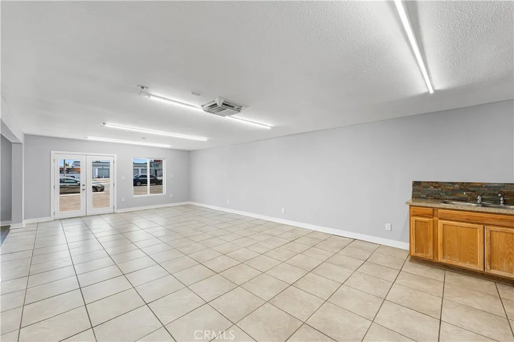 Additional image 97 of 44441 Sierra Highway, Lancaster, CA 93534