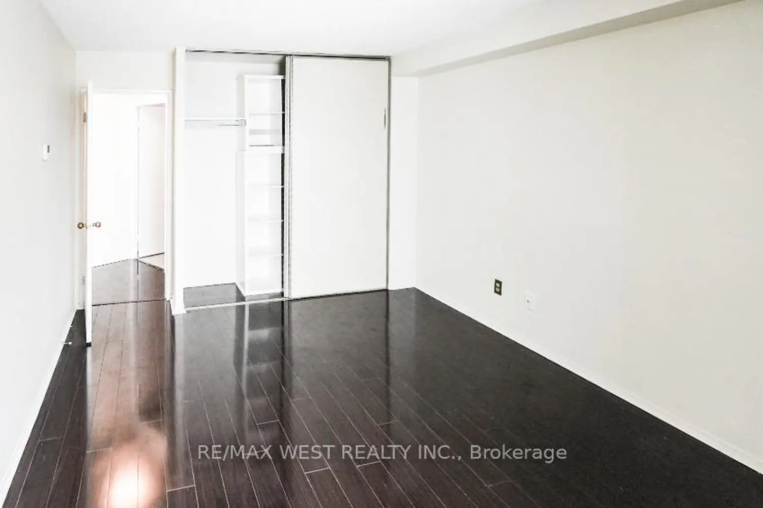 Additional image 13 of 260 Queens Quay W 1301