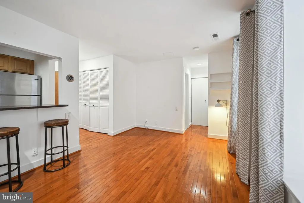 Additional image 7 of 2305 18th Street NW Unit 303, Washington, DC 20009