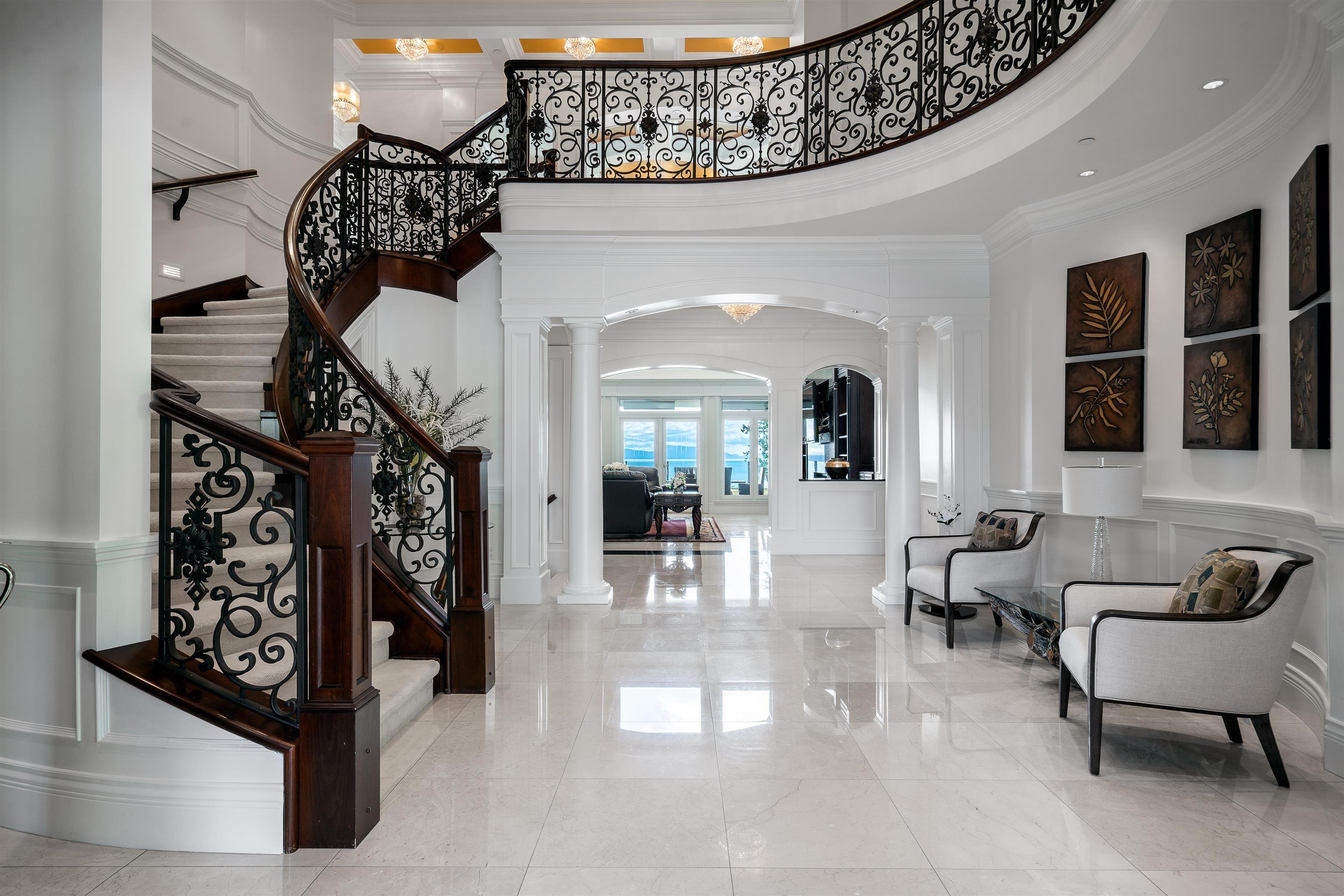 Additional image 2 of 13822 Marine Drive, White Rock, BC, V4B 1A4