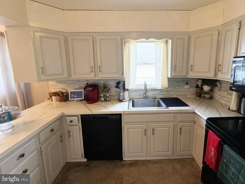 Additional image 10 of 325 Jefferson Ave, New Castle, DE 19720