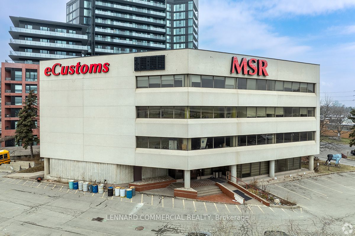 Additional image 3 of 301-2 Tippett Road, Toronto, ON, M3H 2V2