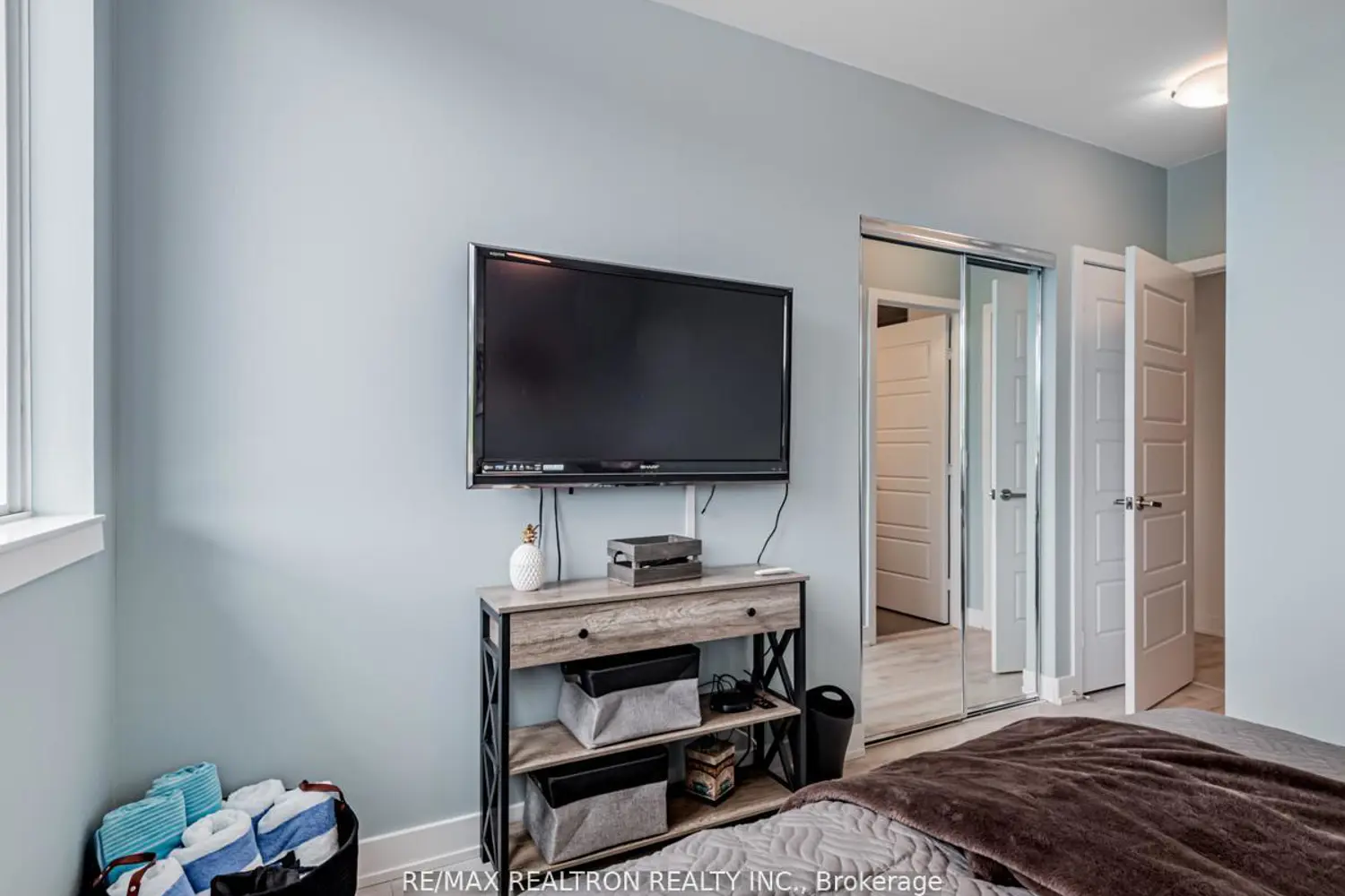 Additional image 5 of 375 Sea Ray Avenue 110