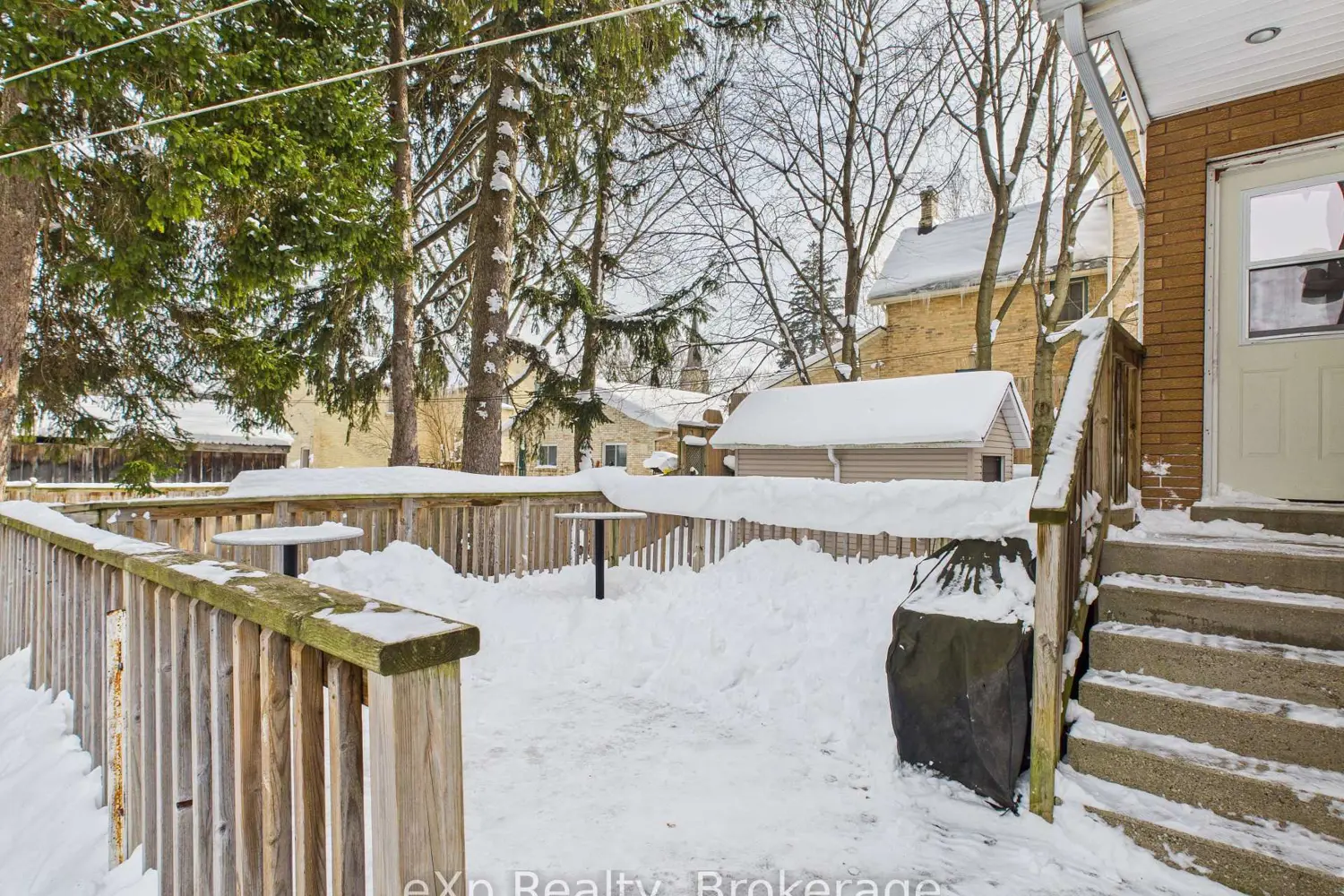 120 Colborne Street photo 3