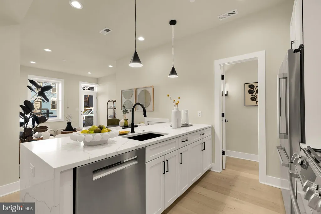 Additional image 8 of 422 Warner Street NW, Washington, DC 20001