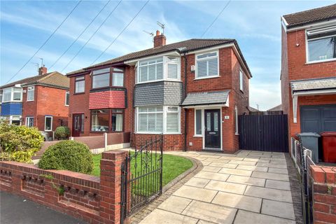 Oakwood Avenue, New Moston, Manchester M40