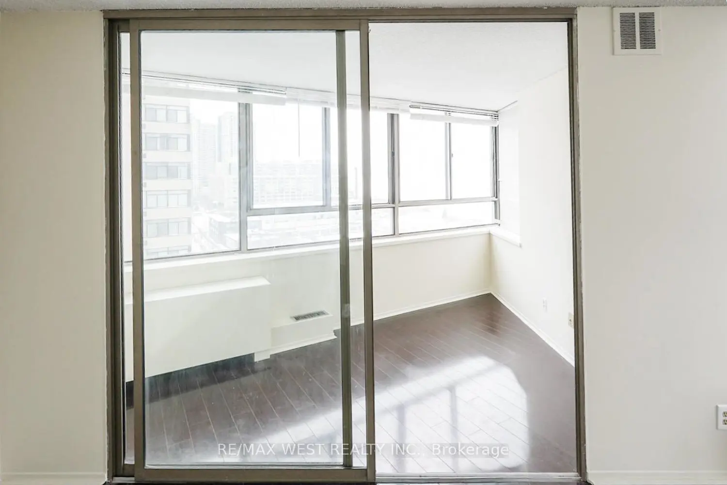 Additional image 8 of 260 Queens Quay W 1301