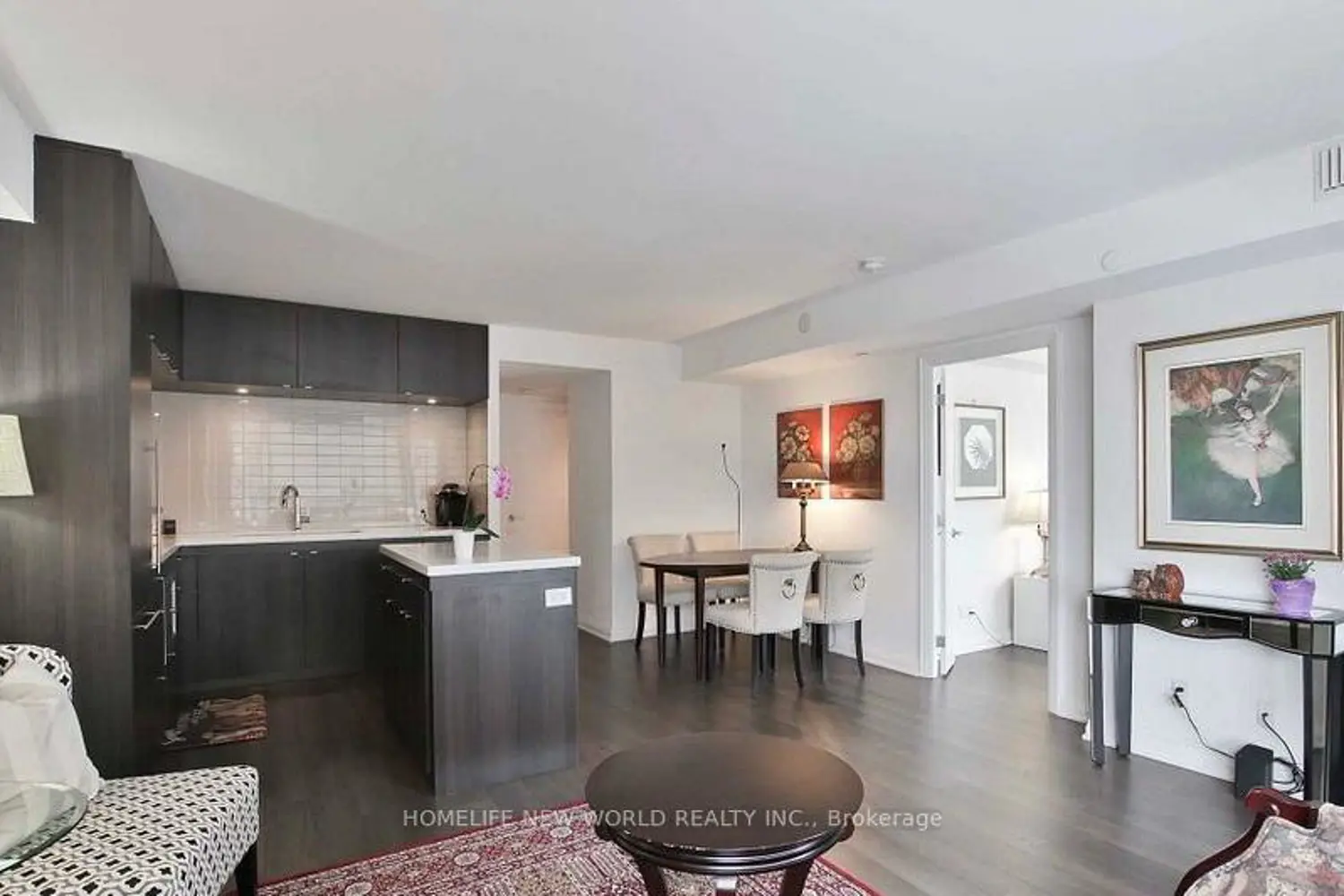 Additional image 7 of 155 Yorkville Avenue 2313
