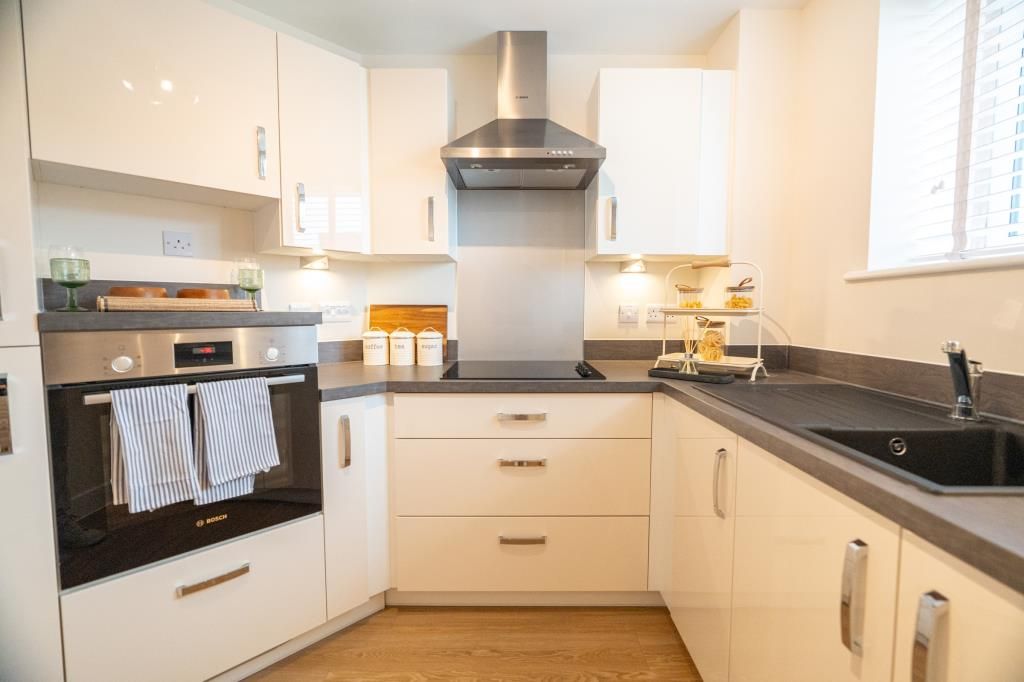 2 bed flat for saleThatcham, Berkshire RG19