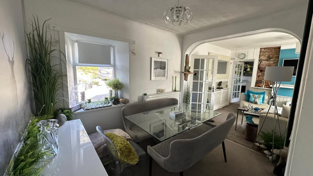 Additional image 3 of Cross Slacks, Banff, AB45