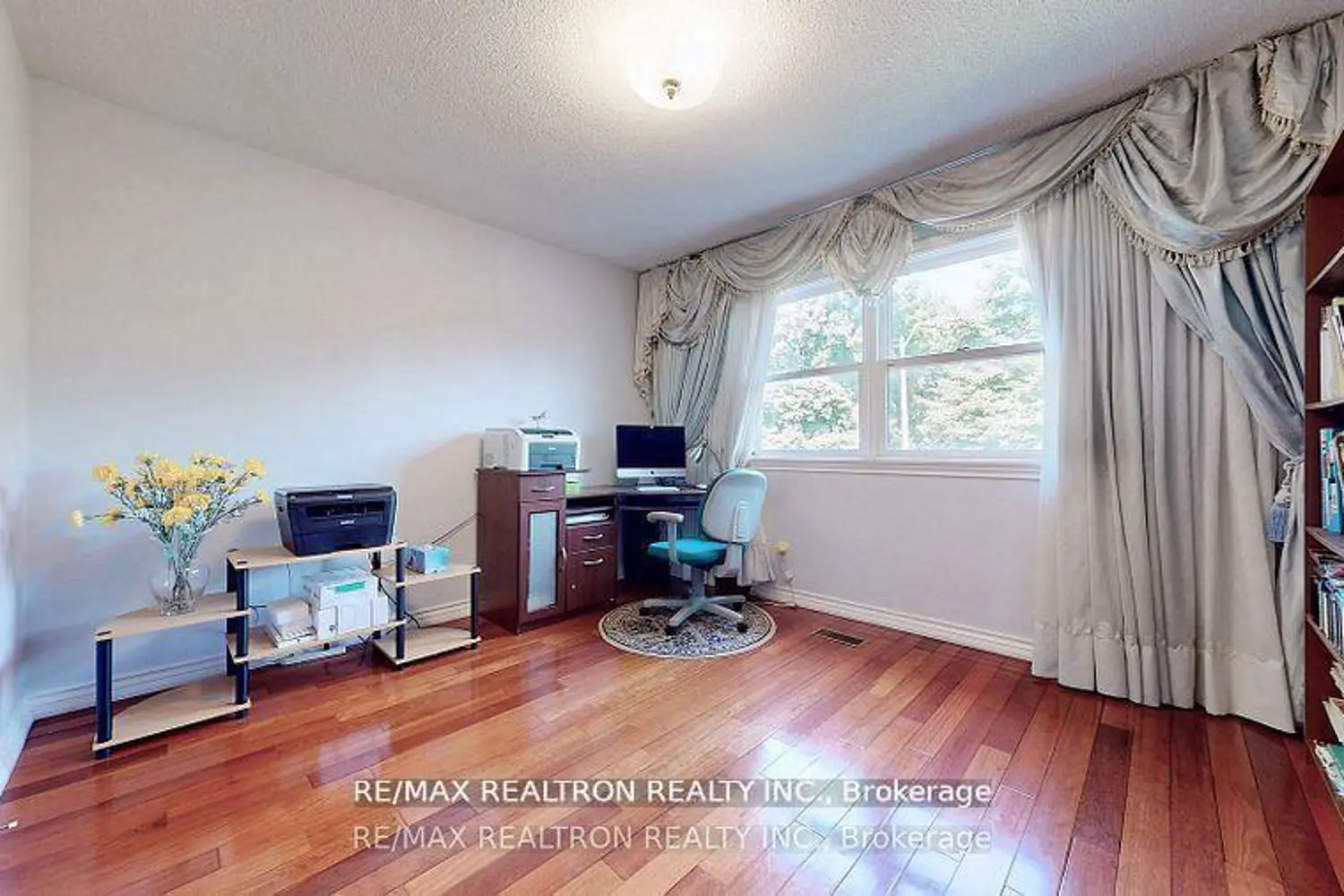 Additional image 9 of 72 Spanhouse Crescent