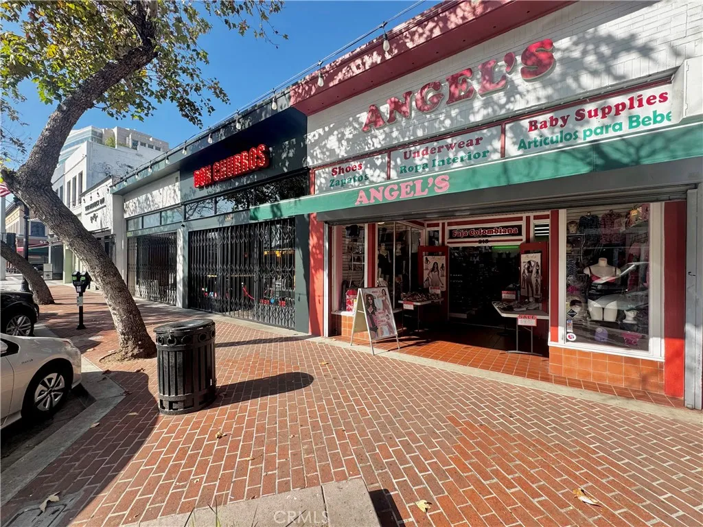 213 W 4th St, Santa Ana, CA 92701