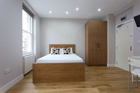 Primary image of 5 Kentish Town Road, Camden NW1, Studio to rent