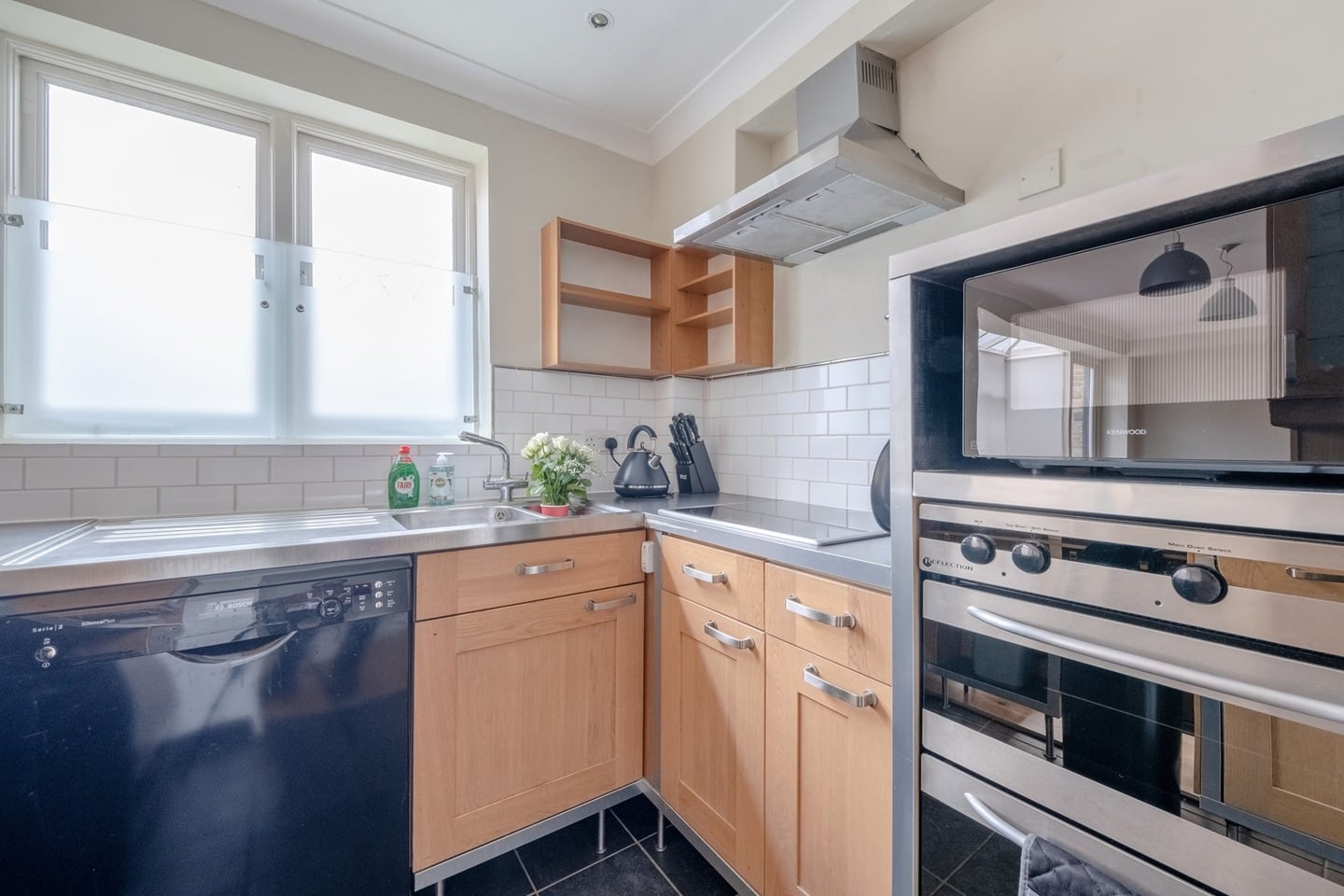 Additional image 2 of 1 Bed Flat, Gloucester Terrace, W2, N1 7GU