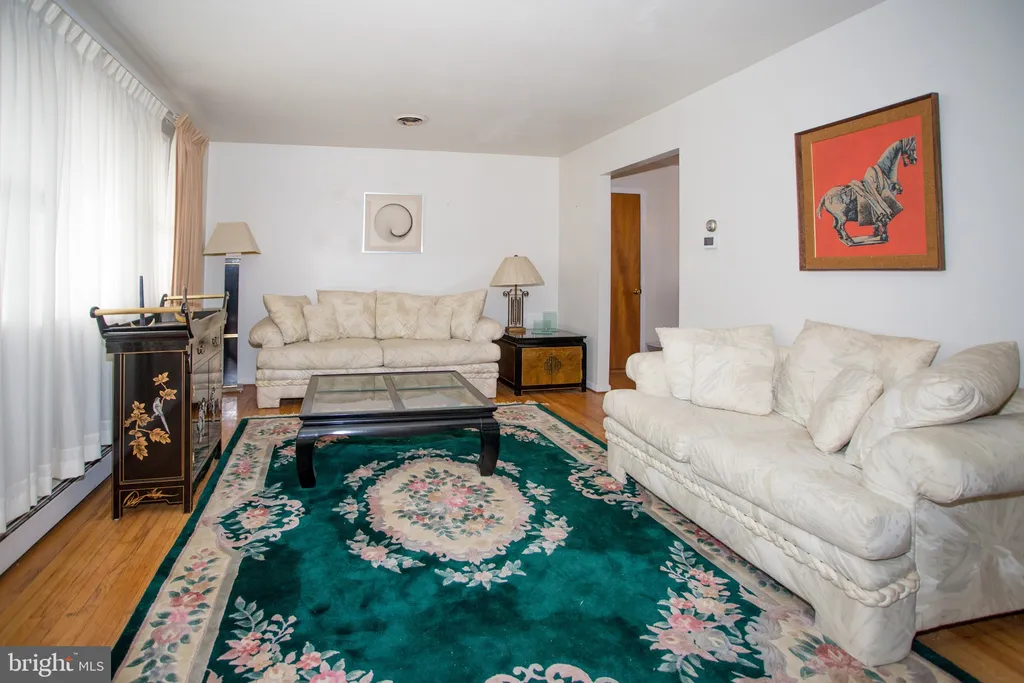 Additional image 3 of 208 Whitekirk Drive, Wilmington, DE 19808