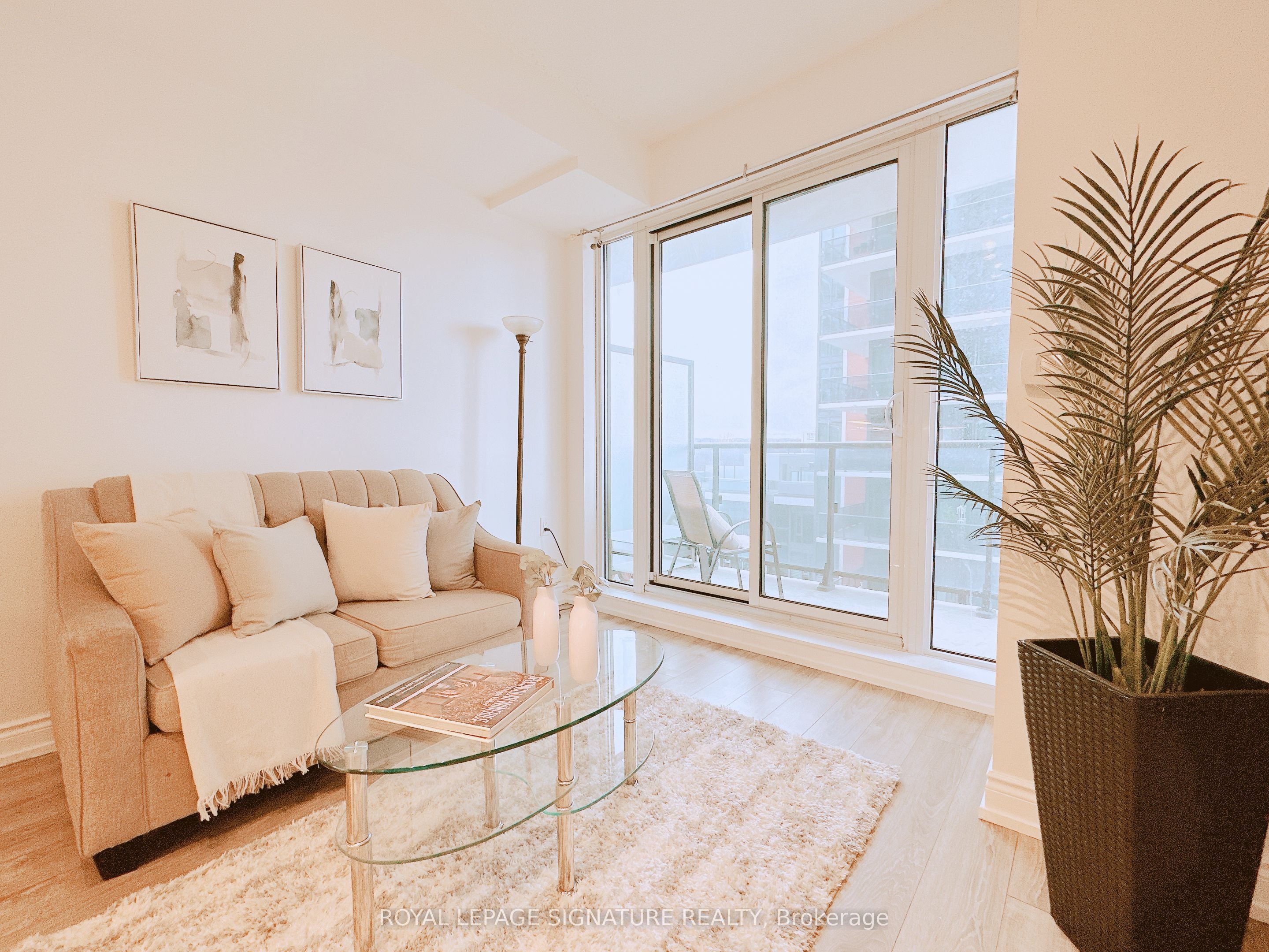 Additional image 4 of 710-9600 Yonge Street, Richmond Hill, ON, L4C 0X3