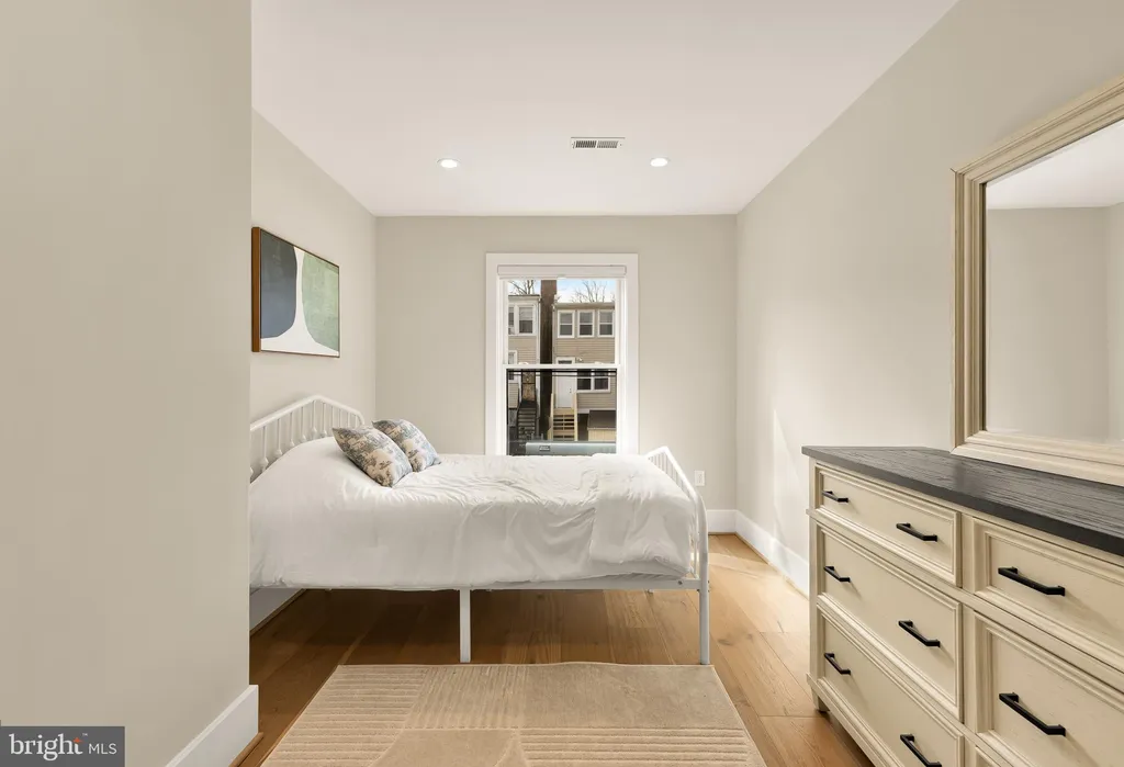 Additional image 39 of 432 Emerson Street NW, Washington, DC 20011