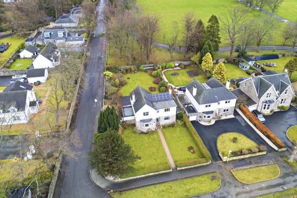 5 bed detached house for saleClydeview, Dumbarton G82 photo 3