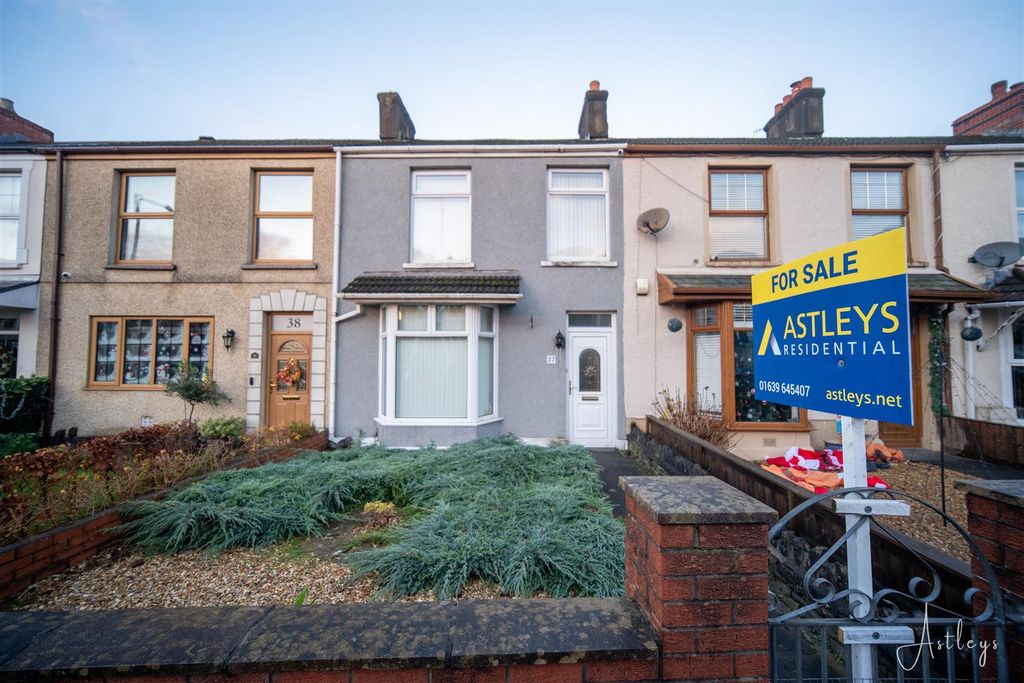 2 bed terraced house for saleLondon Road, Neath SA11